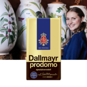Dallmayr prodomo in front of coffee vases
