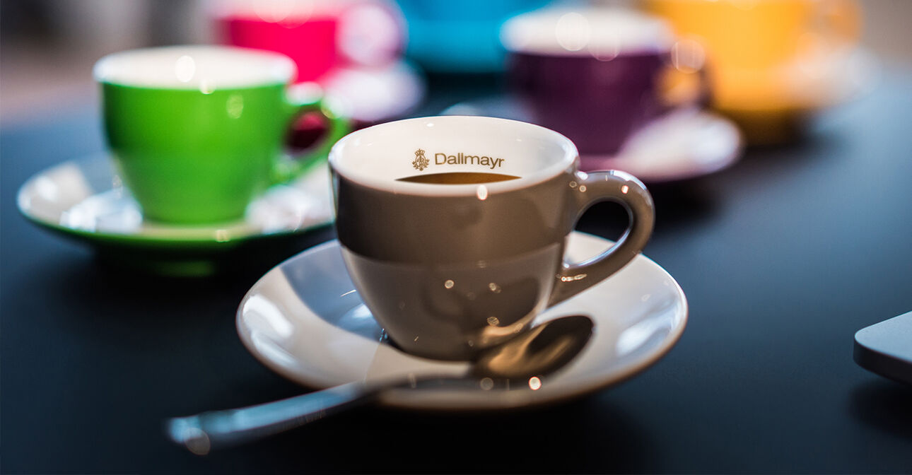 Farebné šálky na espresso Dallmayr